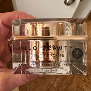 Miosturizer with 30 SPF